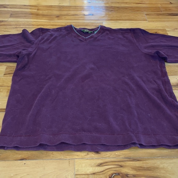 NWOT Purple Men’s Eddie Bauer Sweater - Picture 4 of 7